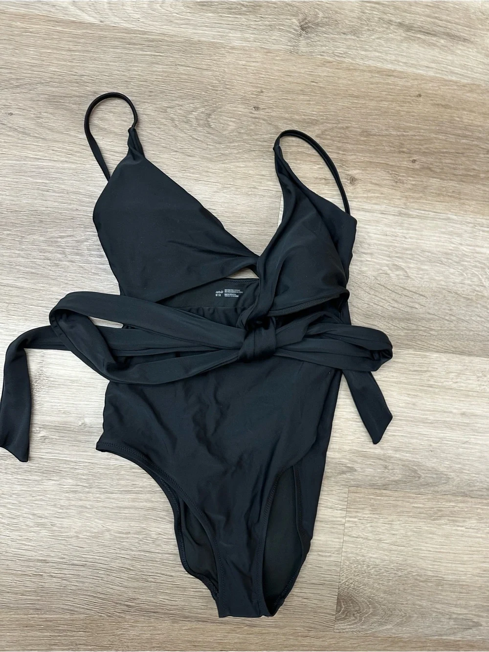 aerie stylish black